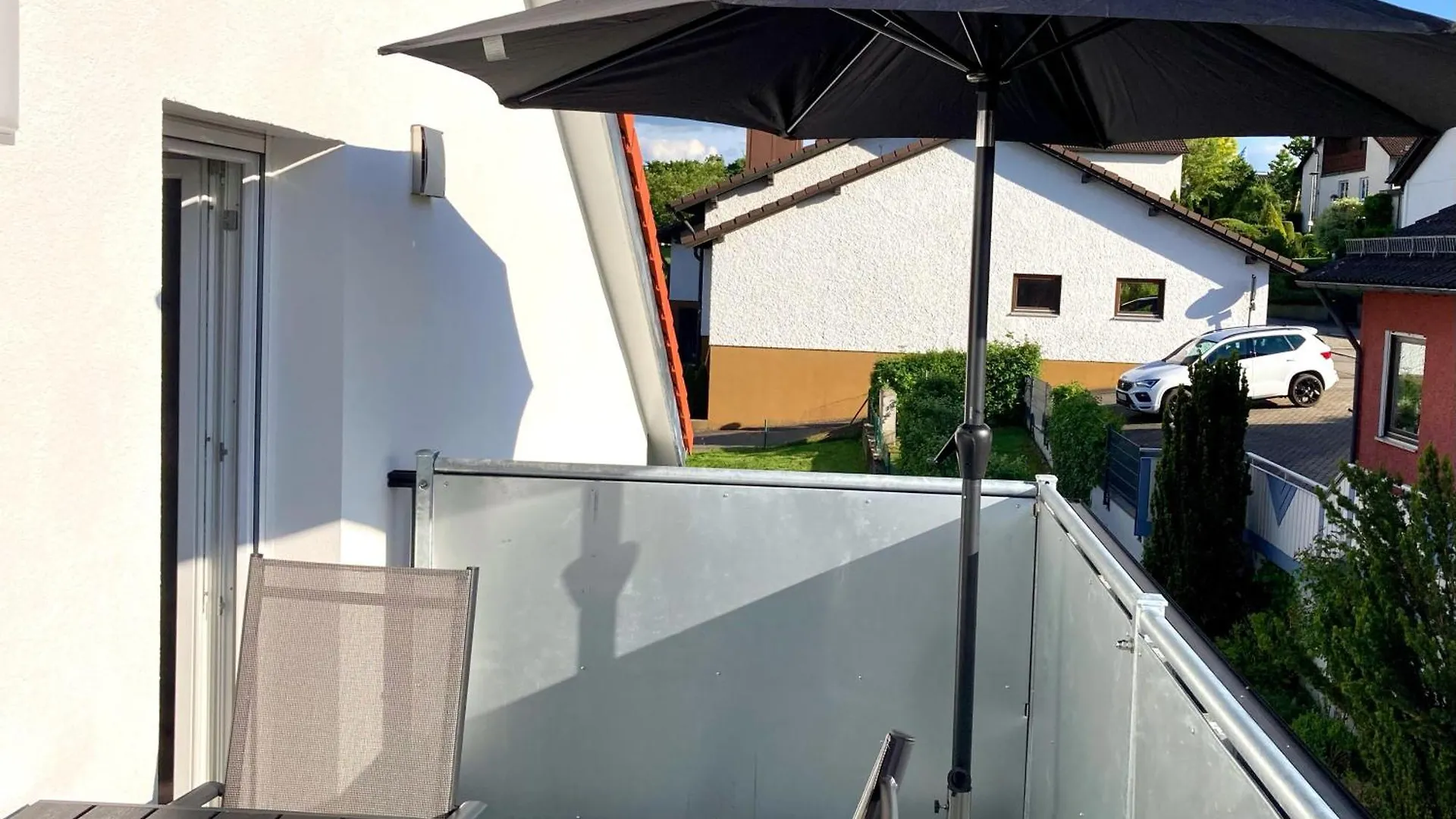 Moderne Dg-Wohnung Im Guenztal Krumbach  Apartamento